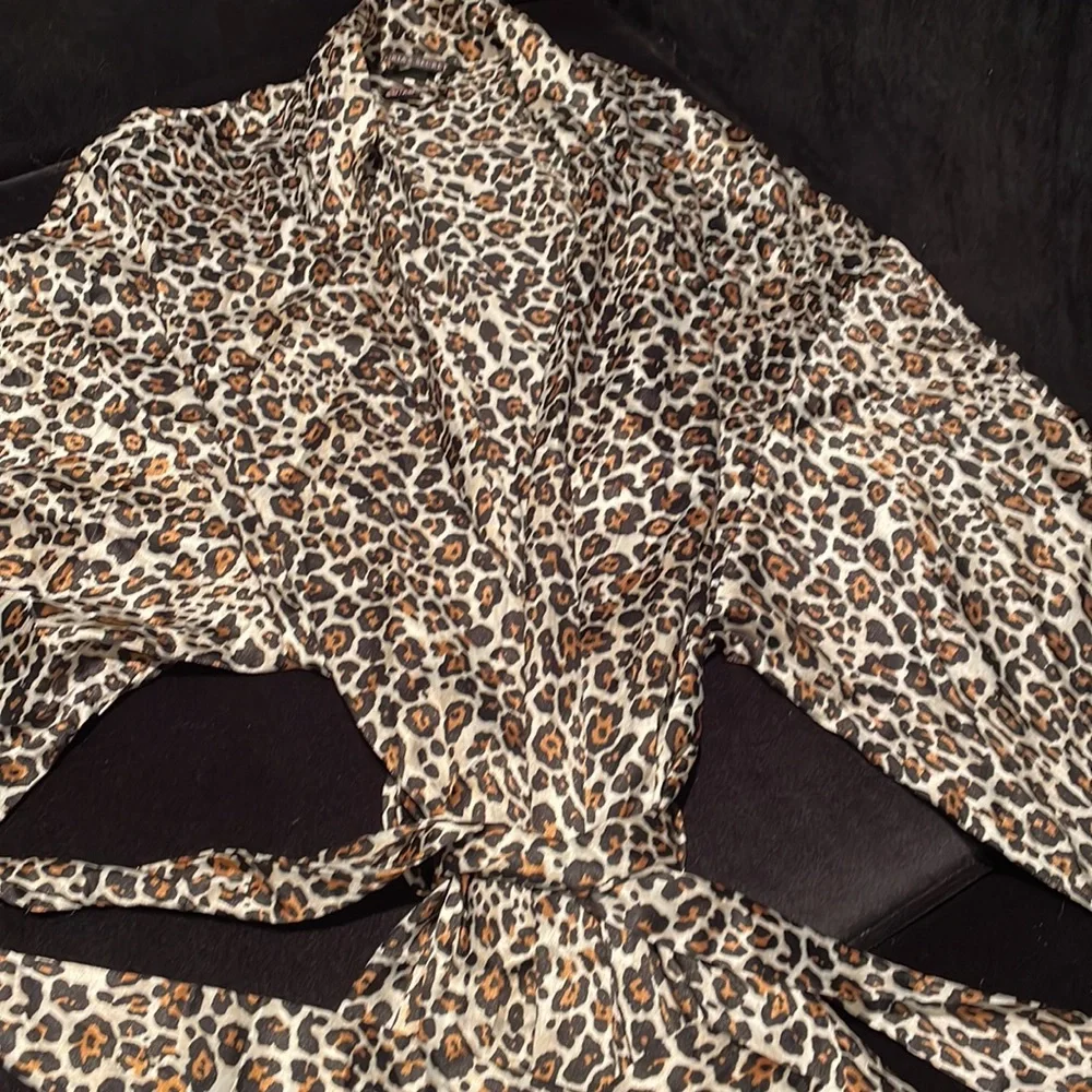 Victoria’s Secret Robe - Picture 5 of 6